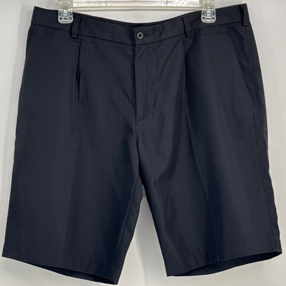 Nike Golf Shorts Mens 38 Black Pleated Front Performance Athletic